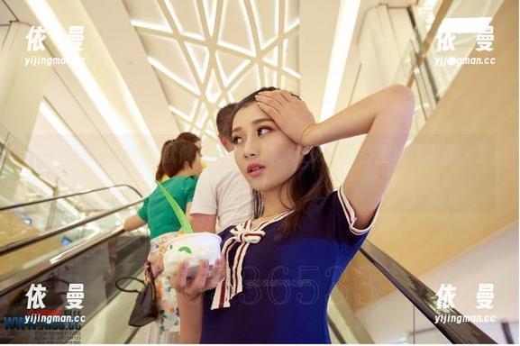 爱丝的裤袜上司，就像美丽的陷阱，让人不由自主地想更深入了解！
