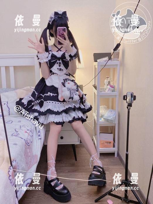免费写真：AT鲨的反差巫女，超出你的想象！