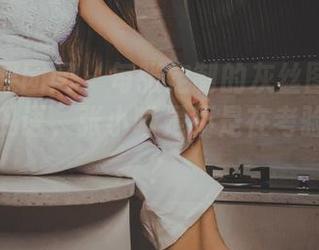 GIRLT果团网 - 每张定制的灰丝图片都像在轻声私语，张小喵是不是在考验我耐心？