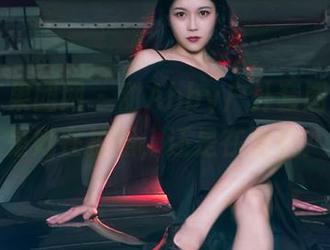 GIRLT果团网 - 甜Abby户外套图：到底是她在拍照，还是在被拍？