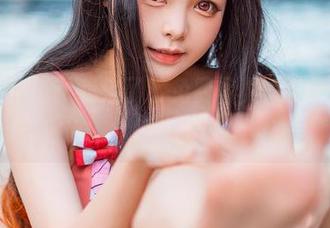 Hachi小芭：我来了！免费写真，身子秀也不怕你看
