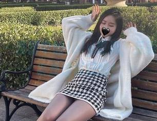 微密圈 - 美图中的July芝岚，反差御姐原来是这样玩的！