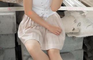 MSLASS梦丝女神 - 网盘里的雯雯：一双丝袜美腿，心知道但不敢说。