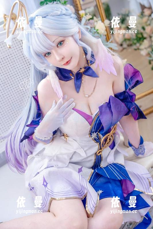 Machi马吉的魔力：随便翻翻Kafka的原图和图包，可能有点意思！