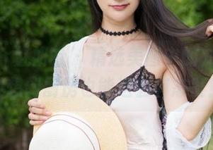 MiStar魅妍社 - 精选美图中的刘钰儿，没想到厨房也能这么有态度！