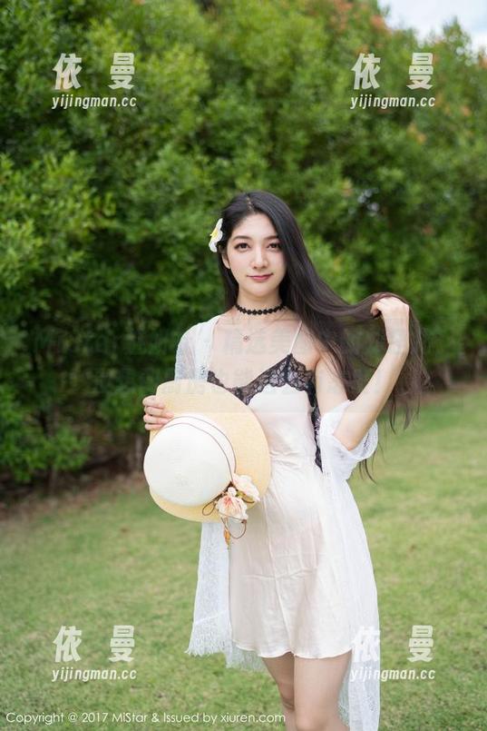 MiStar魅妍社 - 精选美图中的刘钰儿，没想到厨房也能这么有态度！
