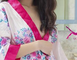 UGirls尤果网 - 稍微有点尴尬,但尤菲儿制服的福利图片真想提前收藏!