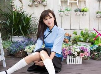 UGirls尤果网 - 礼服加上张馨彤，下载这份完美的组合！