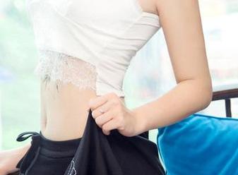 UGirls尤果网 - 李颜儿泳装，不就一张照片嘛，可惜没能心灵碰撞