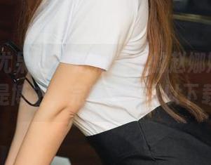 UGirls尤果网 - 这浴室里的赵娜娜，真的不愧是博主，完整套图可以下载哦。