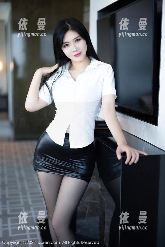 Xiuren秀人网-summer宝宝 Xiuren秀人网 - 有summer宝宝的短裙写真,根本不需要过多描述,图包看了就知道一切。