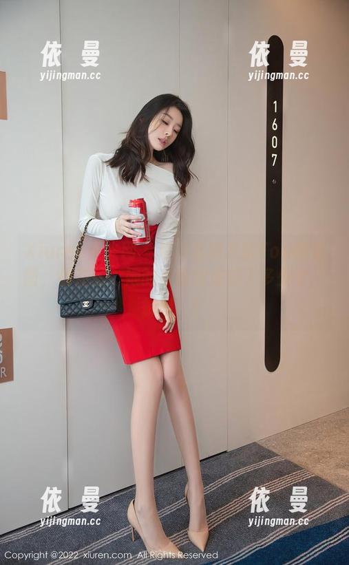 Xiuren秀人网-奈奈Fox Xiuren秀人网 - 每次看到奈奈Fox的美图,都在想,她的衣柜到底藏了多少个‘御姐’!