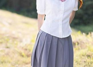 Xiuren秀人网 - 除了沙滩和冰淇淋，奶芙乔乔的夏天作品也可以免费欣赏哦！