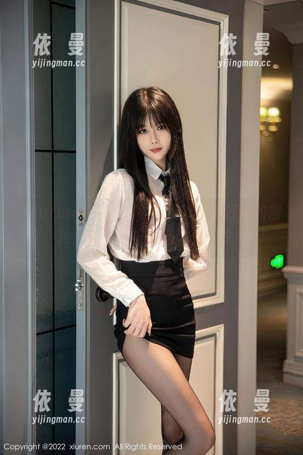 Xiuren秀人网 - 徐若兮，美腿狂魔的图片合集，腿长就是这么任性！