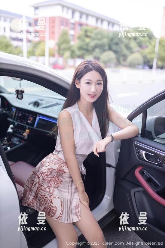 Xiuren秀人网-王馨瑶yanni Xiuren秀人网 - 王馨瑶yanni的女神美图,竟然不怕被舔屏,分享给你们这些“肤浅”的眼睛!