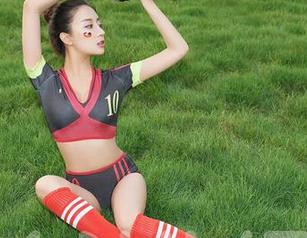 YouMi尤蜜荟 - 私拍里的卓娅祺，赤足豪情不言而喻，启发了多少人对于舒适的追求？