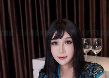 YouWu尤物馆 - 艾小青兔女郎:分享一下!人类不可以永远当个小白兔!