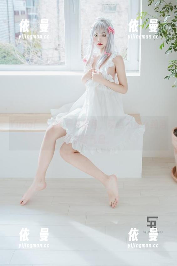 Yuna(윤아)的户外图包，带点不那么纯洁的清新气息。