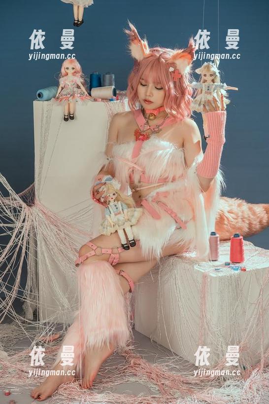七月喵子的泳装cos，这身材...也太让人羡慕了吧？