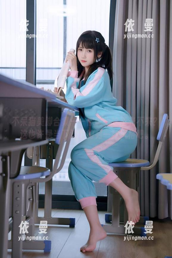 不呆猫美脚合集——你说为啥圣光不来？这也许是当下流行的另一种风格吧。