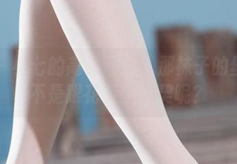 丽柜 - 小七的高清图册：那袜子的丝情是不是跟花有些默契呢？