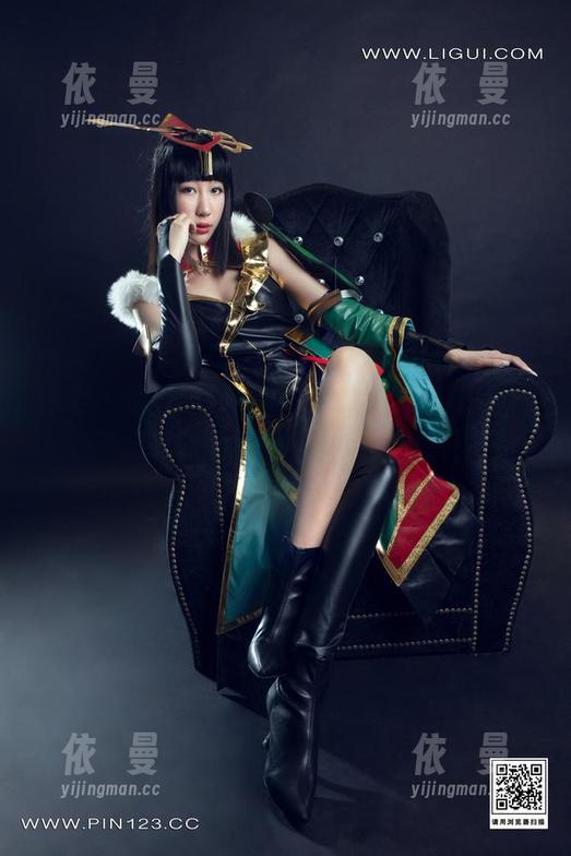 丽柜 - 浴缸里的美美，真希望能抓住那些“漂亮”而不是“湿”的镜头！
