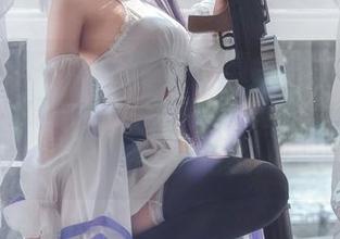 看九言从不咕咕的户外写真全集，某种程度上，这画面确实让我有点想出门透透气，但懒癌又犯了。