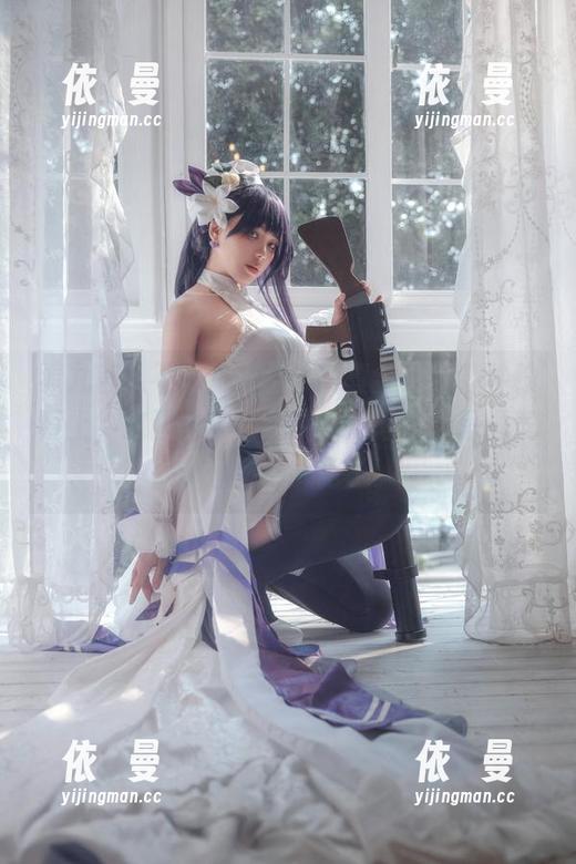 看九言从不咕咕的户外写真全集，某种程度上，这画面确实让我有点想出门透透气，但懒癌又犯了。