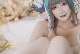 兔胖胖min的写真大作：黑天鹅在星穹铁道上开派对！