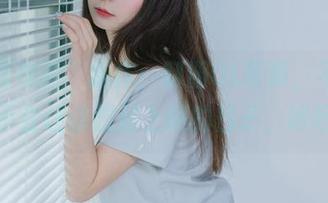 “喵糖映画”新作：制服OL写真，不知道会不会让你想起上班的日子，呵呵～