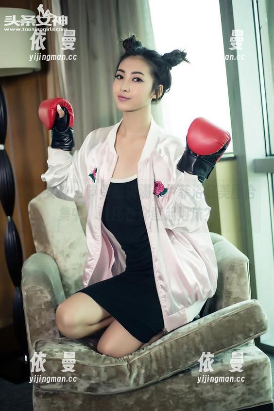 头条女神 - 节奏感满满，尹菲浴缸美图合集中，谁还在介意起泡沫？