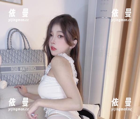 听说小小奶瓶儿的豹纹壁纸让人频频回头，对，就是这样不正经