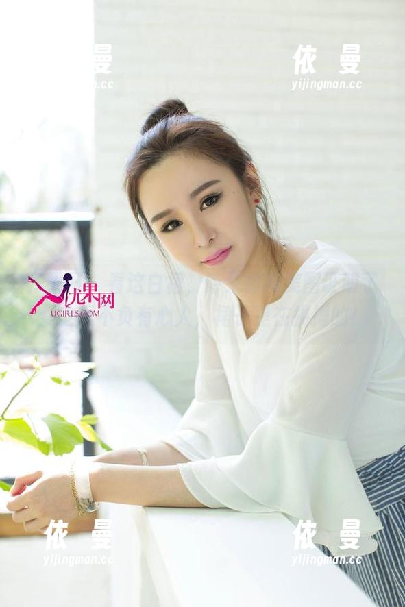 尤果网 - 看这白裙，诗朵雅用美图证明了：上天不负有心人，裙子是在拼搏的！