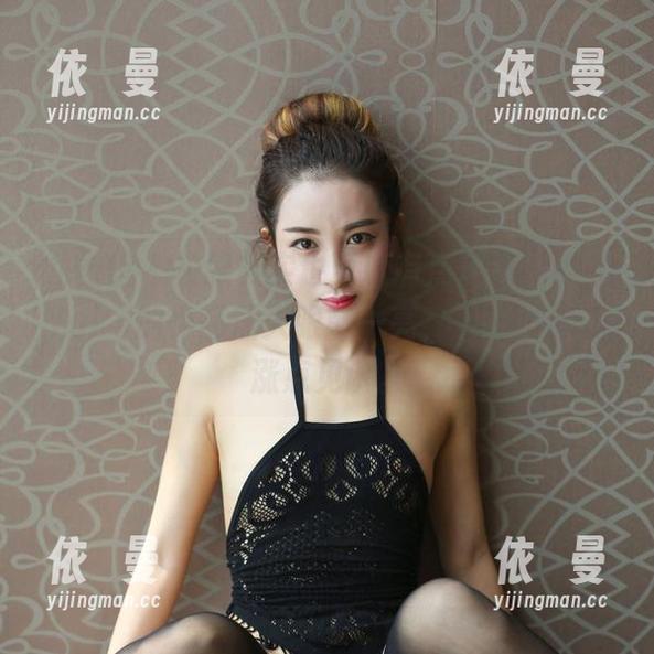 尤物馆-悦儿Yuky 尤物馆 - 校服其实也可以有点风格,悦儿Yuky的作品让人眼前一亮,下载一下,涨点见识。