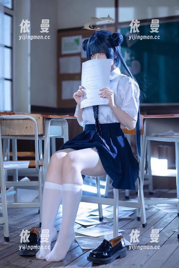 屿鱼yukako 当屿鱼yukako化身长腿coser,分享如何穿出“腿在呼吸”的灵动感!