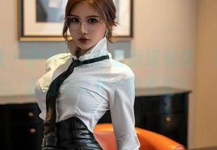 星颜社 - 伊黎yili的最新连衣裙，资源丰富到可以开个租赁店？