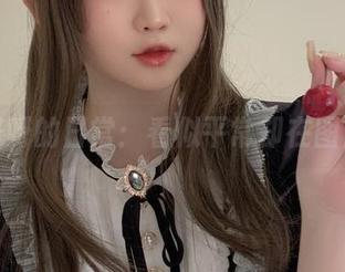 是依酱呀的日常：看似平常却在图库炫耀