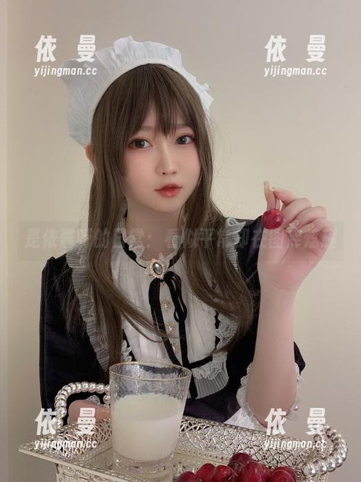 是依酱呀的日常：看似平常却在图库炫耀