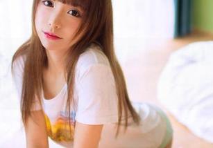 果团网怒推：私拍红唇原图，保证你看得时候嘴巴张得和“抓鱼”一样。
