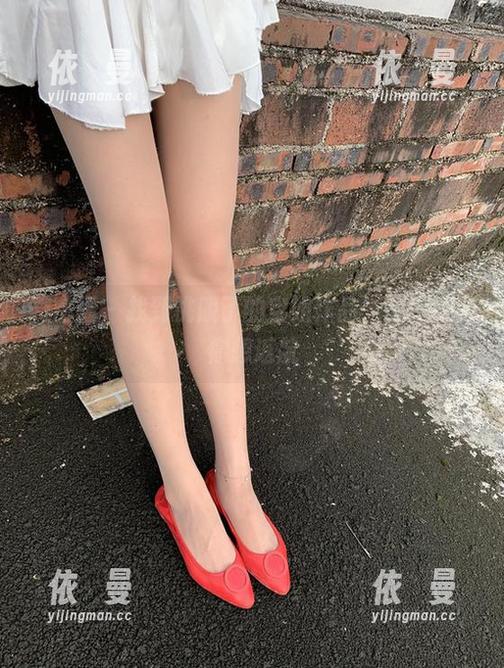 微密圈 - 找到桃脱了的空姐作品，美图甜到你想返航