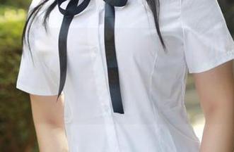 模范学院 - 难以置信，诗诗kiki在毛衣里如此好看，这高清美图能让人停留一整天。
