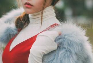 波萝社 - 从柳侑绮的海边照片学到的：定制图片也能有点味道。