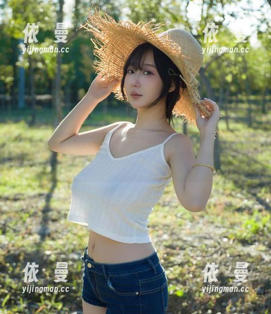 浅安安 连体衣COS?浅安安的图包居然让人这么想入非非