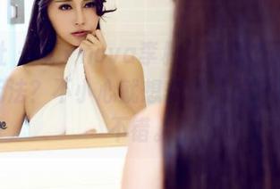 爱蜜社 - 哦，nova李雅的吊带？这是什么新玩法？不小心就想多看几眼，原图也不错。