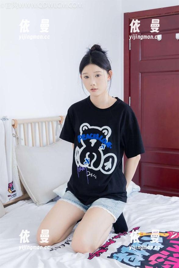 物恋传媒 - 菜菜皮衣套图频出新招，真是crazy到不行，怎一个“色”字了得？