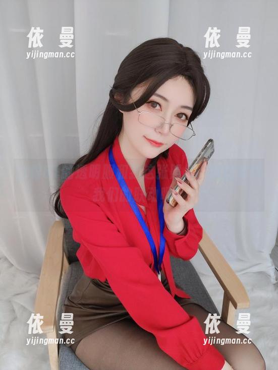 白银81的透明服和我这张照片，谁能妨碍我们的联动呢？