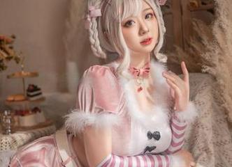 皮皮奶可可爱了啦新品更新：蕾丝兔兔自拍，是真的可爱吗？