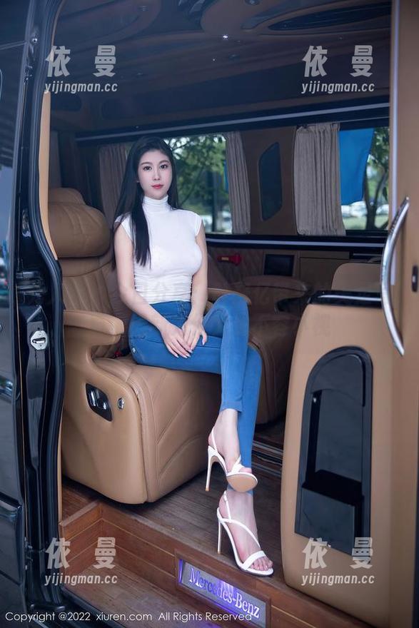 秀人网 - 今日分享：叶籽亿带来的美足写真，最新力作又是不容小视