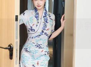 秀人网 - 娜露的高跟鞋：定制小宇宙，稍等我换鞋！