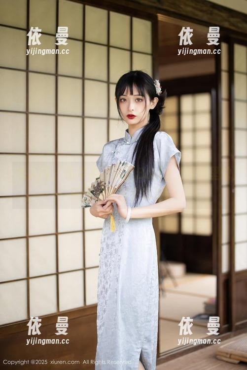 秀人网-徐莉芝Botty 秀人网 - 吊带加徐莉芝Botty,图包里的美感总是出乎意料。